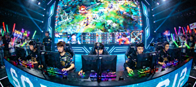 电竞比赛现场激烈对战高清图片